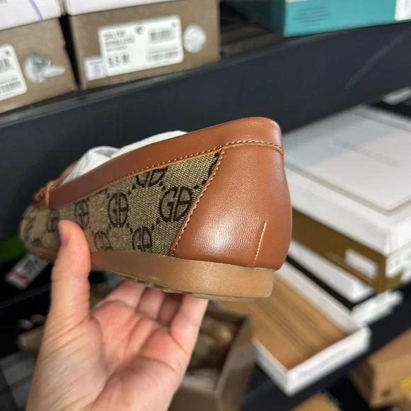 Giani Bernini Women's Dailyn Memory Foam Slip on Loafers Brown Logo Design - Picture 5 of 9